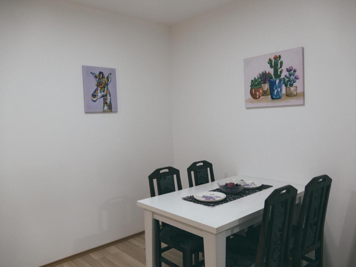 Ćuprija Cozy Corner Apartments - Free Parking & Wi-Fi المظهر الخارجي الصورة